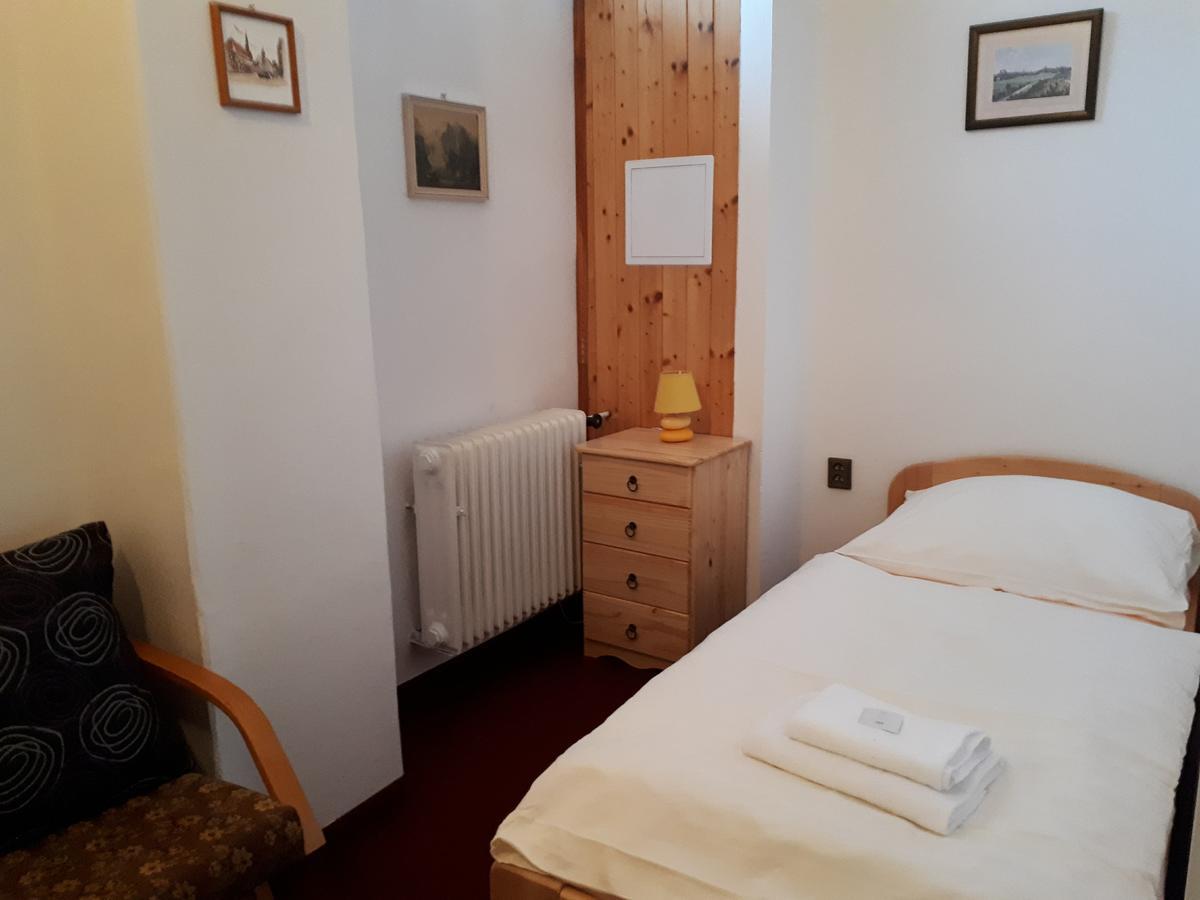 Hotel Garni Belveder Hřensko Exteriör bild